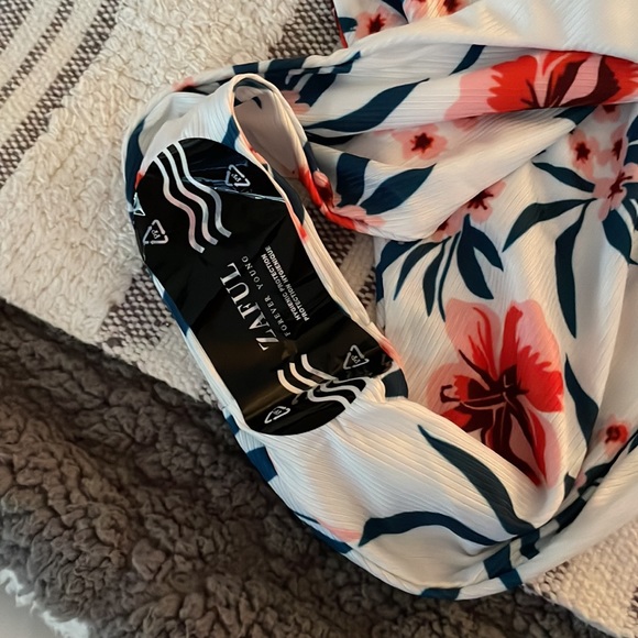 Zaful swim suit - Picture 3 of 5